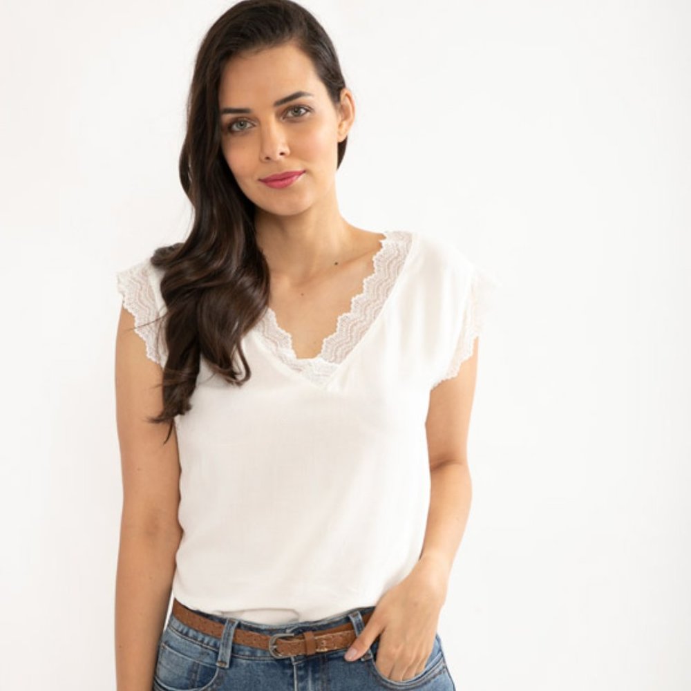 NWT - White short sleeve shirt with lace